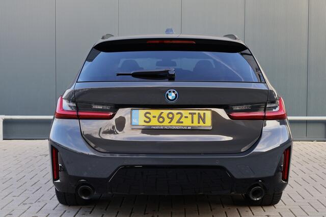 BMW 3-SERIE Touring 320e | M Sport LCI | Dravitgrau | Leer / Alcantara | Trekhaak afn. | 19 Inch | Stoelverwarming | M-Pakket