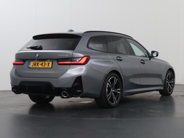 BMW 3-SERIE Touring 330e | M-Pakket | BMW LED | Panormadak | Curved Display | HUD | M-Sportstoelen | Ele.verstelbare stoelen + geheugen | Camera | DAB | Adaptieve Cruise Control | Ele. kofferdeksel |