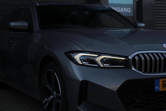 BMW 3-SERIE Touring 320e M Sport | Panoramadak | Adaptieve Cruise Control | Trekhaak | Leer | BLIS