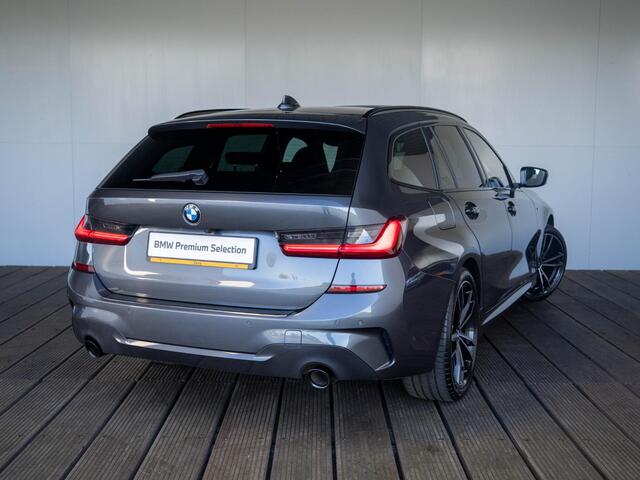 BMW 3-SERIE Touring 330e | M Sport | Innovationspakket | Harman Kardon | Comfort Access | Panoramadak | Stoelverwarming | Laserlight | Head-Up Display