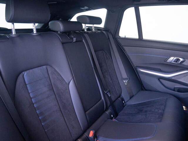 BMW 3-SERIE Touring 330e | M Sport | Innovationspakket | Harman Kardon | Comfort Access | Panoramadak | Stoelverwarming | Laserlight | Head-Up Display