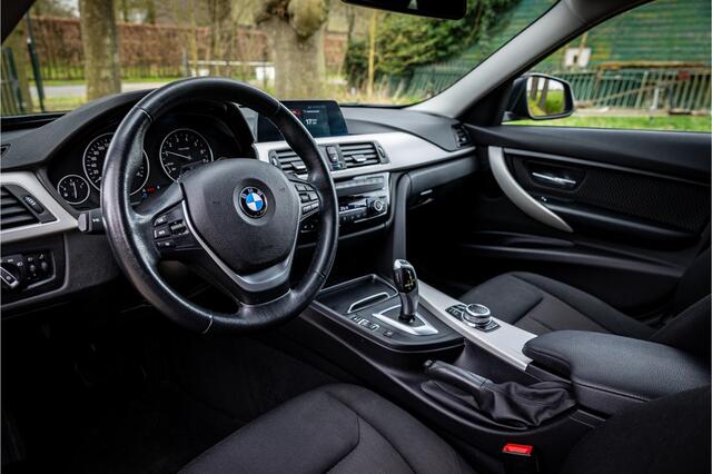 BMW 3-SERIE Touring 318i Camera LED Stoelverwarming