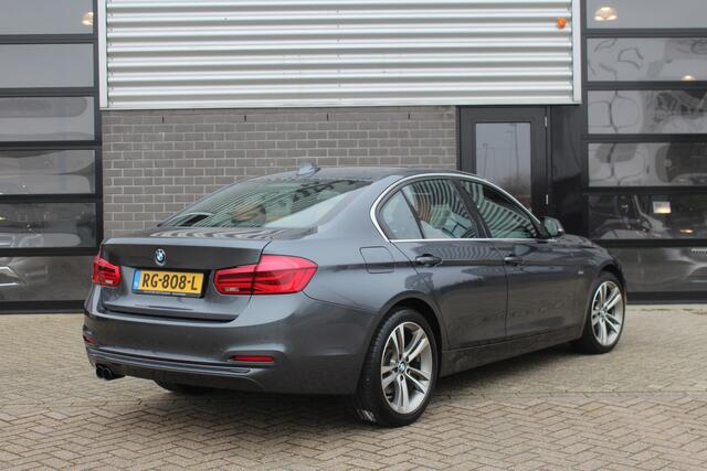 BMW 3-SERIE 320i High Executive / LCI / Leer / LED / 18"/ N.A.P.