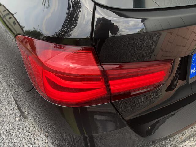 BMW 3-SERIE Touring 318i Automaat M-Sport Corporate Lease
