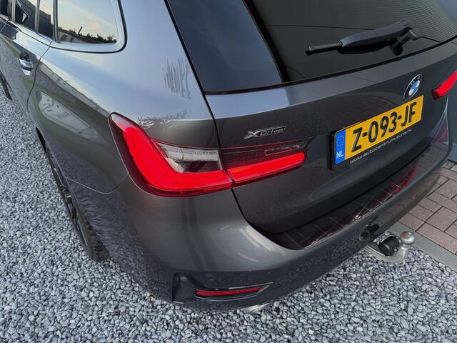 BMW 3-SERIE Touring 330i Automaat X-Drive High Executive