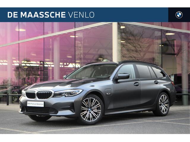 BMW 3-SERIE Touring 330e Automaat / Comfort Access / Achteruitrijcamera / Laserlight / Head-Up / Cruise Control