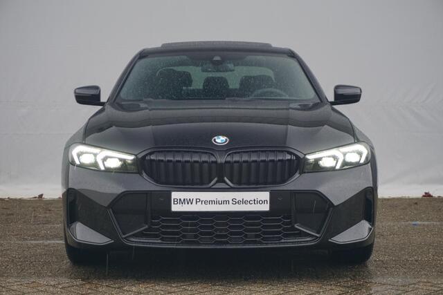 BMW 3-SERIE Sedan 318i M Sport / Panorama Dak / Stoel- en Stuurverwarming | Ekris Selection