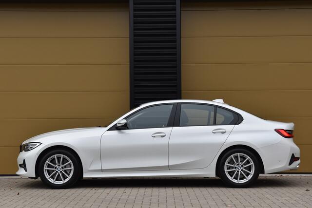 BMW 3-SERIE 330i Executive Edition * Harman / Kardon * Live Cockpit Proffesional * Camera *
