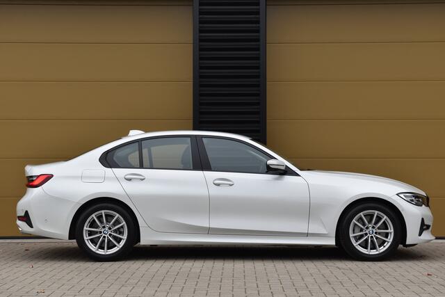 BMW 3-SERIE 330i Executive Edition * Harman / Kardon * Live Cockpit Proffesional * Camera *