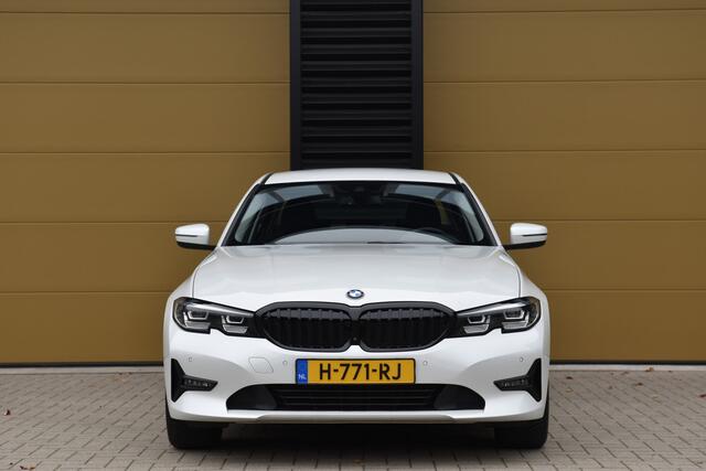 BMW 3-SERIE 330i Executive Edition * Harman / Kardon * Live Cockpit Proffesional * Camera *