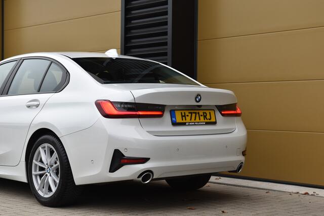 BMW 3-SERIE 330i Executive Edition * Harman / Kardon * Live Cockpit Proffesional * Camera *