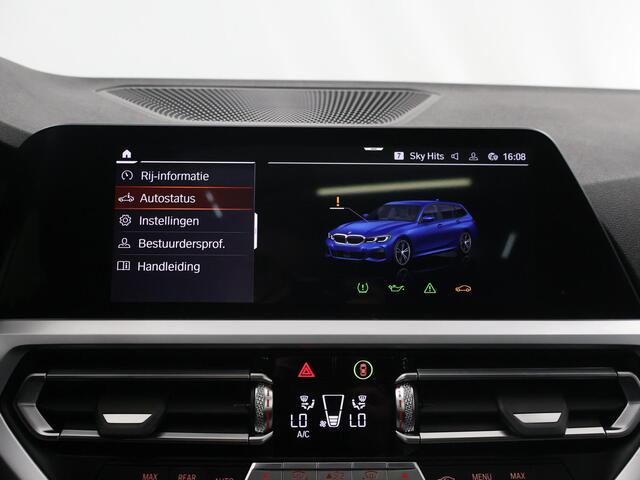 BMW 3-SERIE Touring 330i Executive Edition | M-Pakket | Panoramadak | Parkeerpakket | HUD | DAB | Hifi Speakersysteem | Sportstoelen | Rijassistentiepakket | LED | Interieurverlichtingspakket |