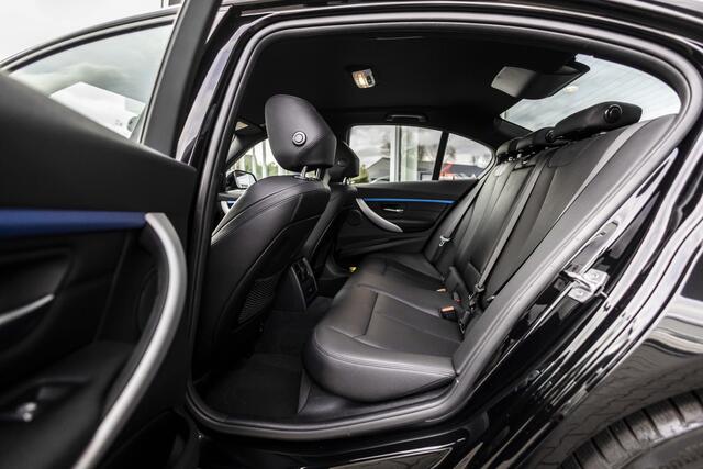 BMW 3-SERIE 320i High Executive M-Sport | Leder | LED | NL Auto