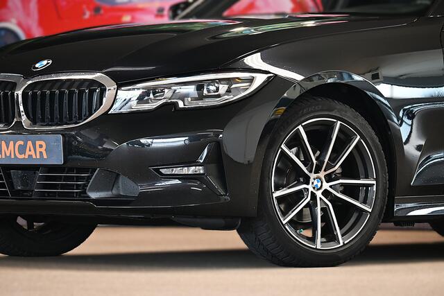 BMW 3-SERIE Touring 318i High Executive Edition NL auto / leer / clima