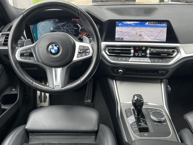 BMW 3-SERIE Touring 318i 2.0 M-Sport Business Edition Navigatie Trekhaak Sporstoelen Camera Carplay Life Cockpit Extra Getint Glas NL Auto