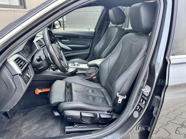 BMW 3-SERIE 320i High Executive 184 PK | M sport | 19 Inch | Apple CarPlay | Schuifdak