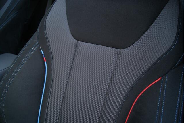 BMW 3-SERIE Touring 330e xDrive 292Pk M-Sport 19,5KW accu Shadow/Panoramadak/Wegkl-trhk/360-camera/memory