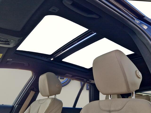 BMW 3-SERIE Touring 320i High Executive M-Sport - Panodak - NL Auto