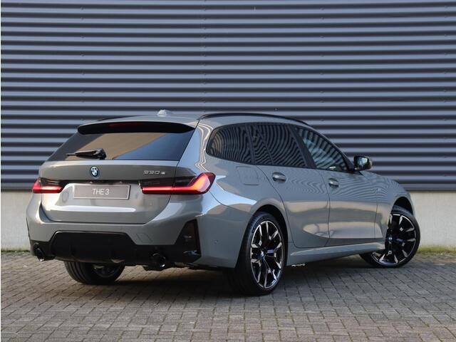 BMW 3-SERIE Touring 330e | M sportpakket Pro | Individual Lak | Innovation Pack | Panodak | Head-Up | Trekhaak | Driving Assistant Prof. | Harman Kardon | Parking Assistant Plus | 19'' LMV