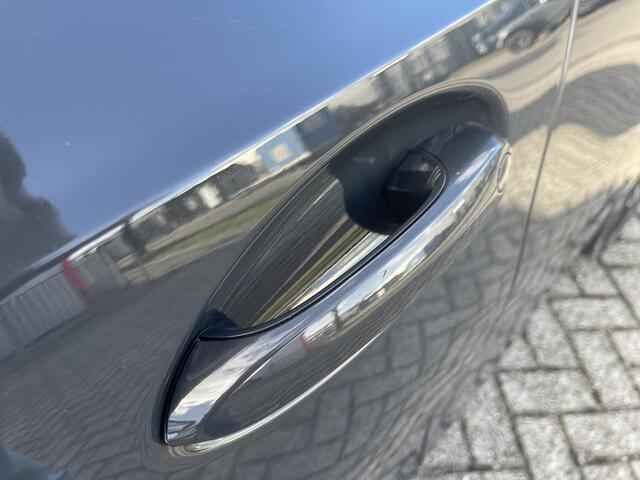 BMW 3-SERIE 330e xDrive High Executive M Sport 19"/Stoelverwarming + memory/Keyless/Camera/HiFi/Apple Carplay & Android Auto