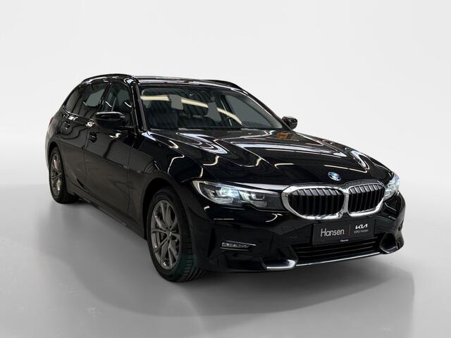 BMW 3-SERIE 330e Sport Line I Carplay I Half-Leder I Stoel/Stuurverwarming