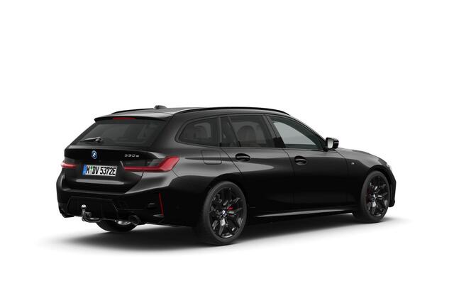 BMW 3-SERIE Touring 330e M-Sport Pro Head-Up / Harman Kardon / Glazen panoramadak / M Adaptief onderstel / Comfort Access / Parking Assistant Plus / Trekhaak Wegklapbaar / 19 Inch