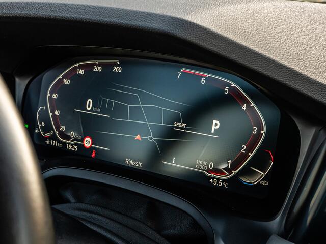 BMW 3-SERIE 318i Executive ORG NL SHADOW LINE 19 INCH LEDER LED PRIVACY GLASS