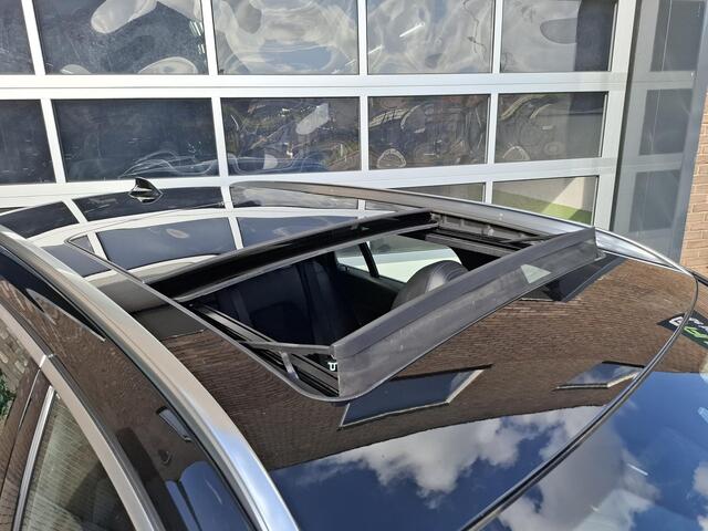 BMW 3-SERIE Touring 330e High Executive M PANORAMA/HARMAN