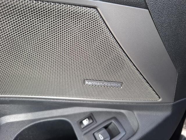 BMW 3-SERIE Touring 330e High Executive M PANORAMA/HARMAN