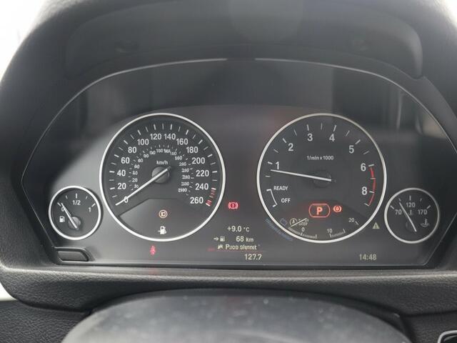 BMW 3-SERIE Touring 320i Luxury Edition | Clima | Cruise | Leder | Multimedia/Navi | Stoelverwarming | PDC |