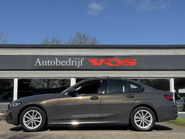 BMW 3-SERIE 318i LCI | Schuif/kantel dak | Leder | Camera | LED