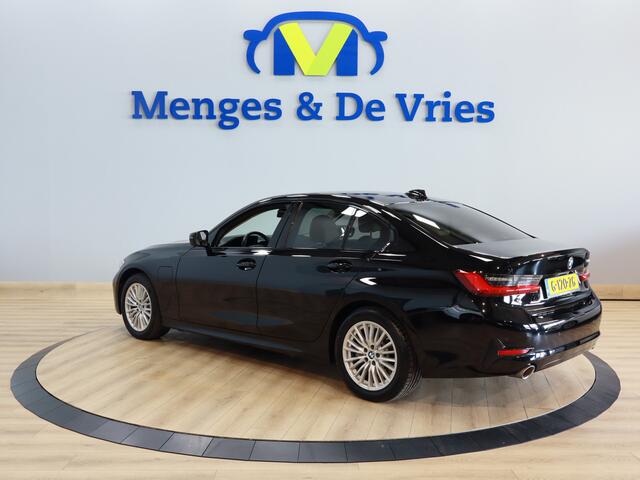 BMW 3-SERIE 330e eDrive Edition Sportline Airco ECC | Leder | Virtual | Cruise Control | Sfeer | Stoel Verwarming | Isofix | NAP