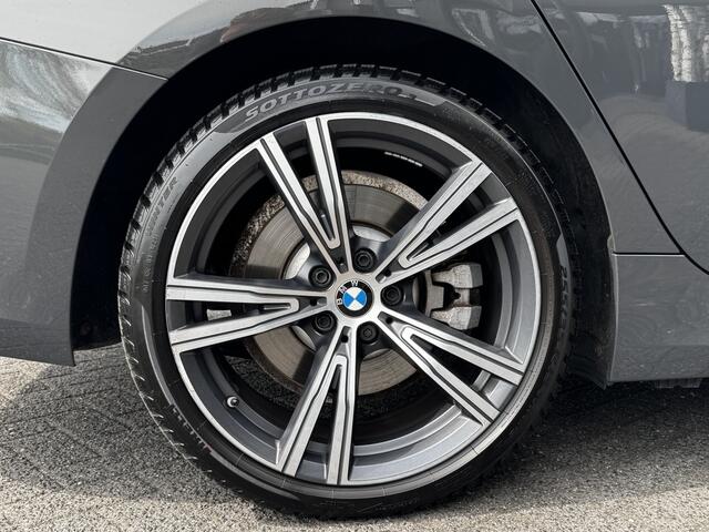 BMW 3-SERIE 330e High Executive 293PK Dealer OH | Laser | 19'' | Individual kleur | Leder | ¤29.950,- incl. BTW