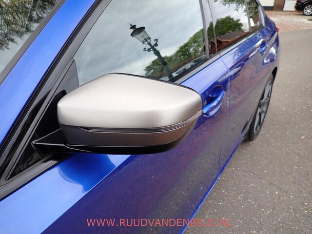 BMW 3-SERIE M340d M-Performance xDrive H&K / ACC / HEAD-UP / CARPLAY / STUUR + STOELVERWARMING