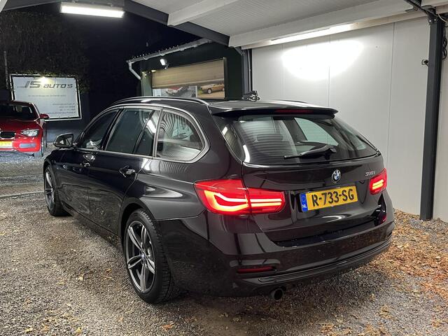 BMW 3-SERIE 318i Touring High Exe AUT. 8-2017 PANO NAVI LED ST.VERW CRUISE EL.UITK.TREKH 18''LMV..