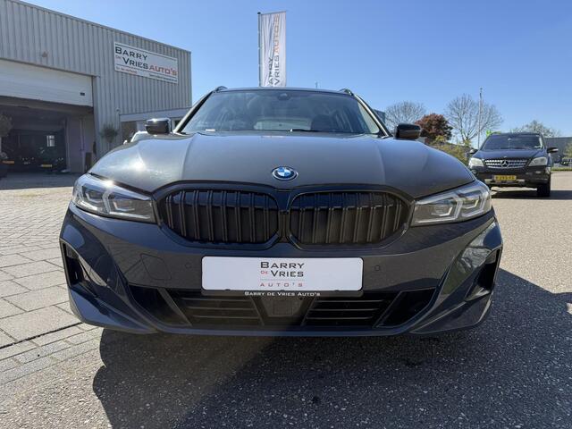 BMW 3-SERIE Touring 320e Business Edition Plus | Automatische Trekhaak | Adaptieve Cruise Control | Sportstoelen
