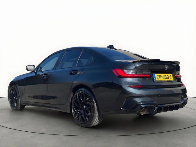 BMW 3-SERIE 320i 184PK M-Sport Ext. *NL-AUTO* Virtual 19'' LMV