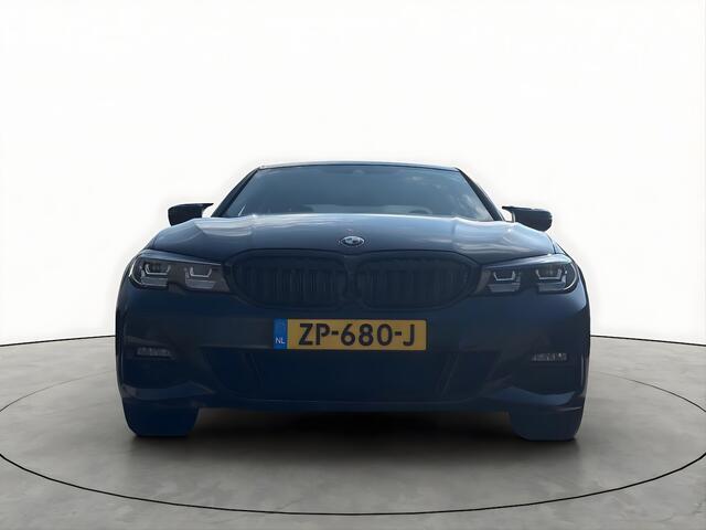 BMW 3-SERIE 320i 184PK M-Sport Ext. *NL-AUTO* Virtual 19'' LMV