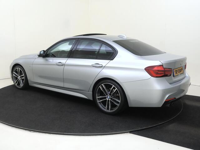 BMW 3-SERIE 320i Edition M Sport Shadow Executive | Audio Media Pack | cruise control | electronic climate control | LED koplampen | lederen bekleding | lichtmetalen velgen 18" | M Aerodynamica | navigatiesysteem full map | elektrisch glazen schuif-/kanteldak | navig