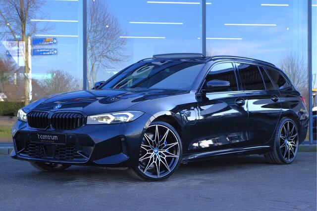 BMW 3-SERIE Touring 330e High Executive M-Sport 293 PK PHEV, Panoramadak, M-Kuipstoelen, Adap. Cruise Control