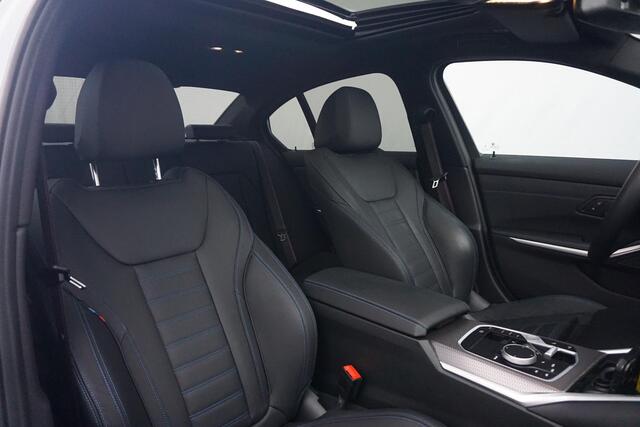 BMW 3-SERIE Sedan M340i xDrive 19'' / Harman Kardon / Schuif-/kanteldak / Elektrisch verstelbare stoelen
