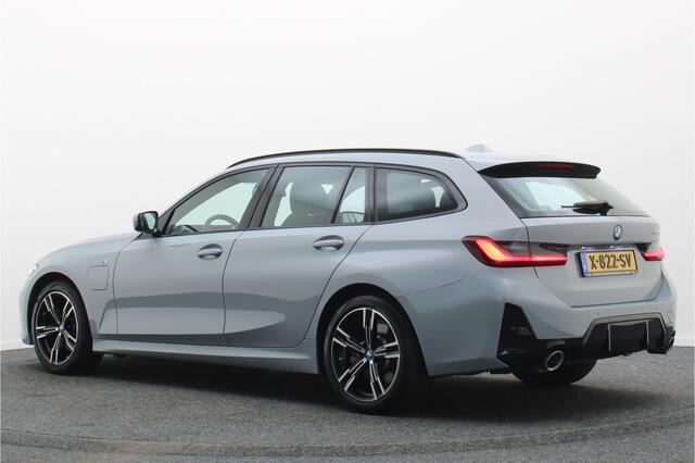 BMW 3-SERIE Touring 320e M Sport Navigatie, Elek. trekhaak, Apple Carplay, LED, 18"