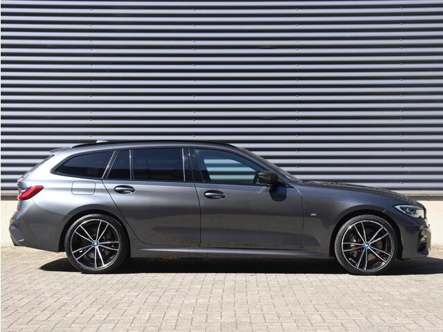 BMW 3-SERIE Touring 330e | High Executive | M Sportpakket | Laserlight | Getint Glas | Verwarmbare Voorstoelen | Hi-Fi | Apple Carplay | 19'' LMV