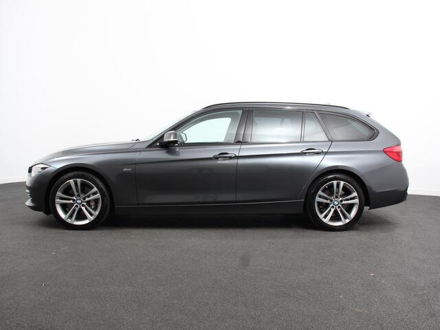 BMW 3-SERIE Touring 340i 326 pk Automaat Sport-Line | Navigatie | Climate Control | Cruise Control | Led | Electrisch bedienbare achterklep | Extra Getint Glas | Lichtmetalen velgen 18" | Stoelverwarming
