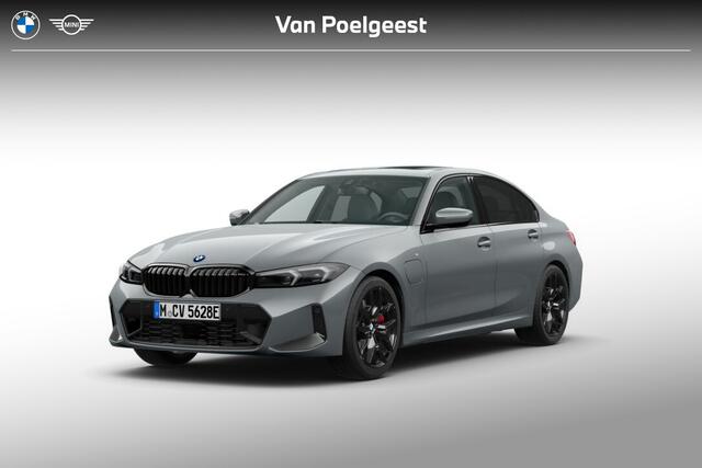 BMW 3-SERIE Sedan 330e M Sport Edition | M Sportpakket Pro | Active Cruise Control