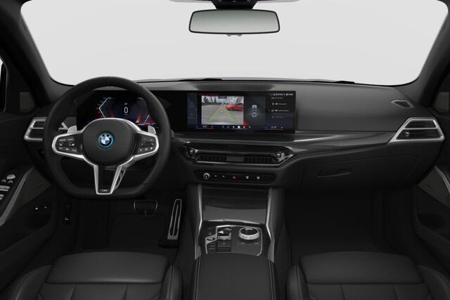 BMW 3-SERIE Sedan 330e M Sport Edition | M Sportpakket Pro | Active Cruise Control