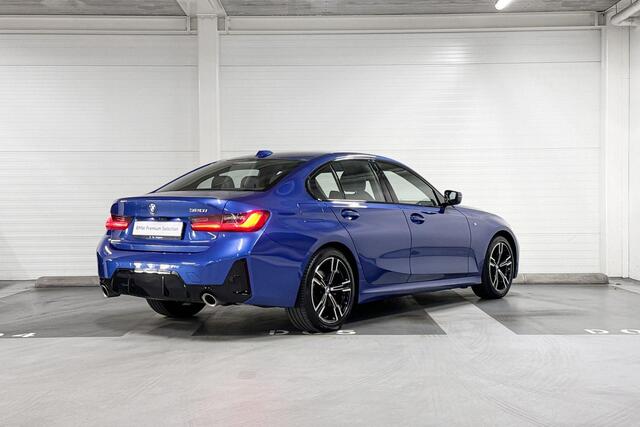 BMW 3-SERIE Sedan 320i l M-Sport | Stoelverwarming | Selections 1500
