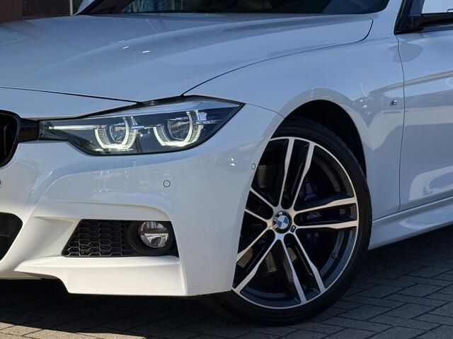 BMW 3-SERIE Touring 320i M Sport Edition | Pano | Harman / Kardon | Leder | Head-Up | Achteruitrijcamera |