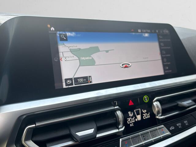 BMW 3-SERIE 318i Executive Edition Sport Interieur, Sfeerverlichting, Carplay, Android Auto, Led, Privacy Glass