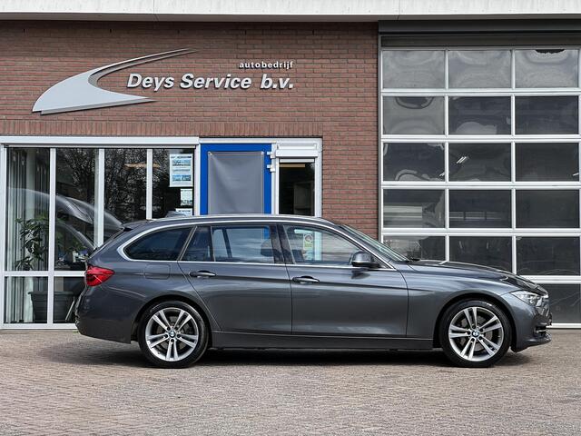 BMW 3-SERIE Touring 330d xDrive High Executive